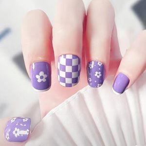 Purple Checkout - Nail Junkie - full artificial nail set